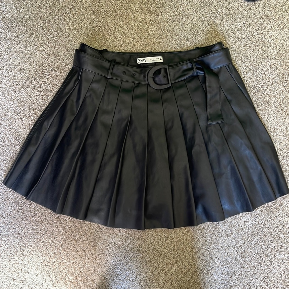 Zara Faux Leather Pleated Skirt